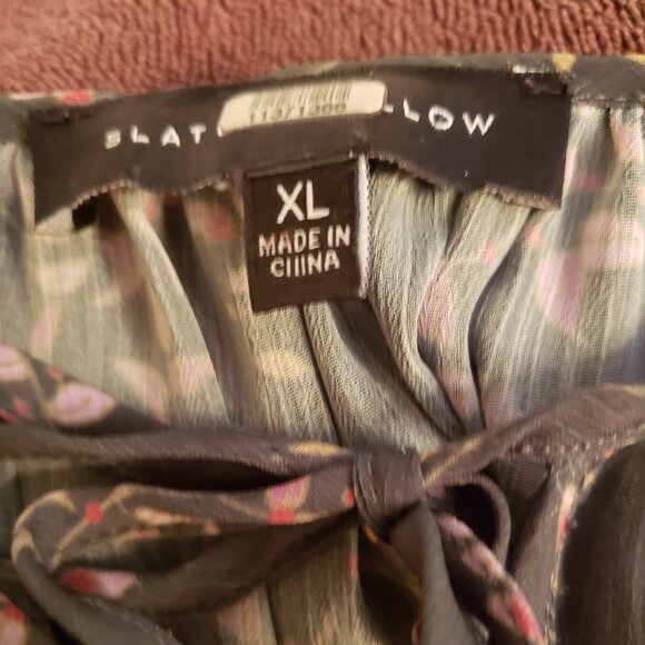 SLATE & WILLOW, Long sleeve floral green blouse - Picture 13 of 13